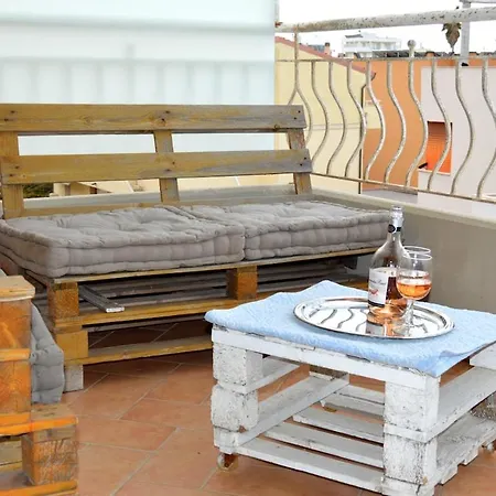 15 Knots 150m Dalla Spiaggia, Parcheggio Gratuito Apartamento