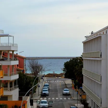 15 Knots 150m Dalla Spiaggia, Parcheggio Gratuito